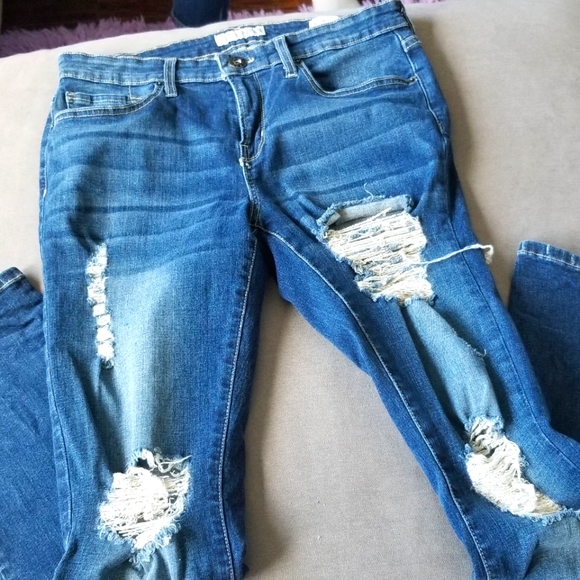 Guess Denim - Guess Ripped Skinny Jeans